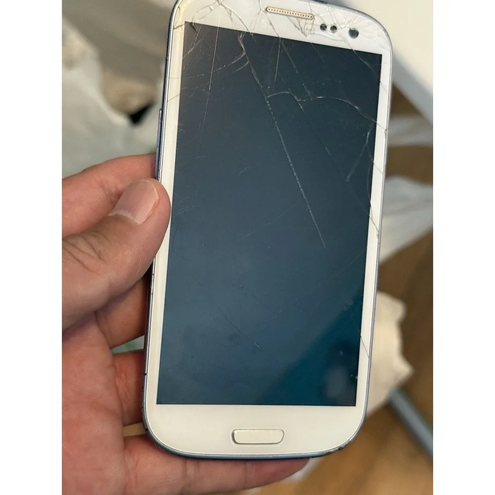 Samsung Galaxy S III , Us Cellular , Crack Screen